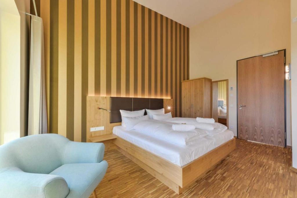 Hotel & Golfrestaurant Gut Wissmannshof Staufenberg  エクステリア 写真