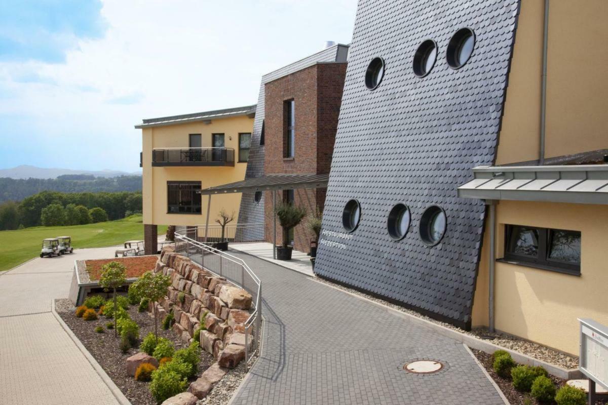 Hotel & Golfrestaurant Gut Wissmannshof Staufenberg  エクステリア 写真