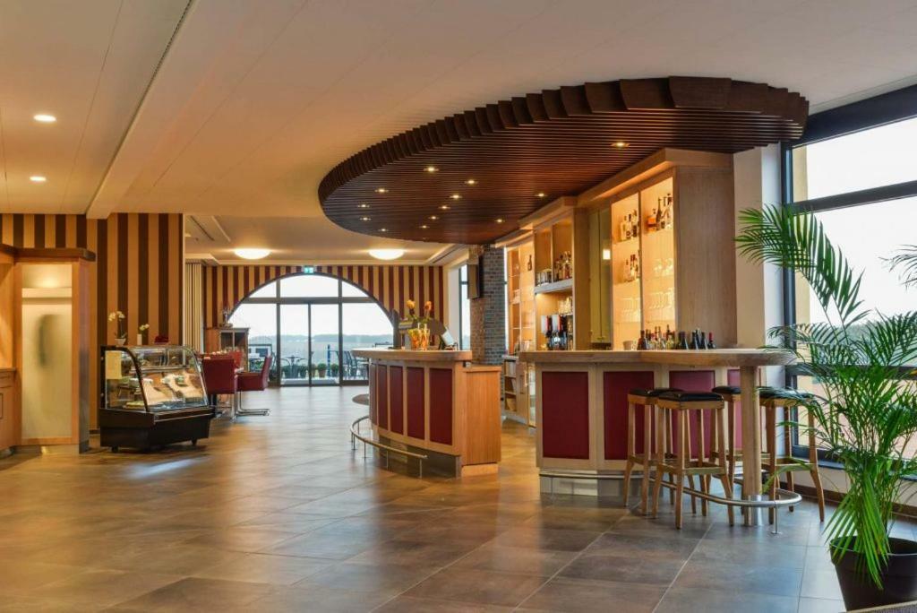 Hotel & Golfrestaurant Gut Wissmannshof Staufenberg  エクステリア 写真