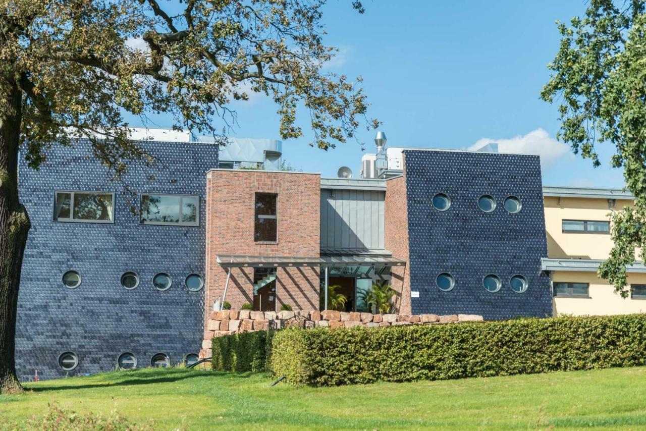 Hotel & Golfrestaurant Gut Wissmannshof Staufenberg  エクステリア 写真