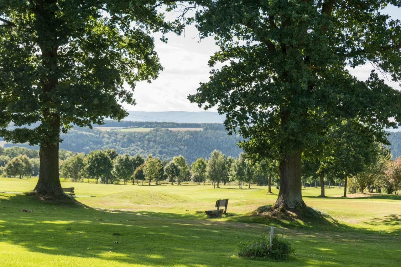 Hotel & Golfrestaurant Gut Wissmannshof Staufenberg  エクステリア 写真